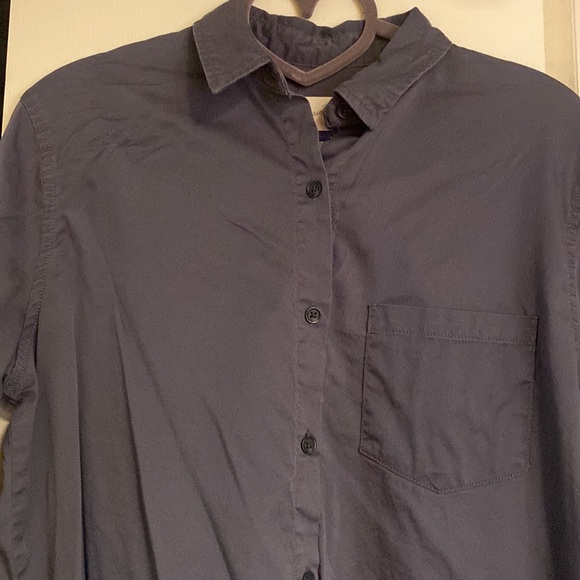 Universal Thread Grey Blue Button Up top - Picture 2 of 4